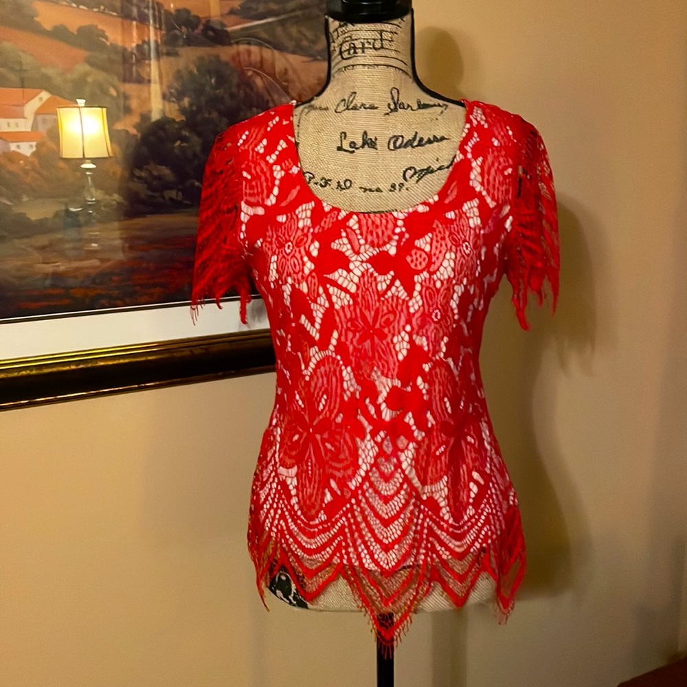 BKE Boutique red lace overlay top, size S.